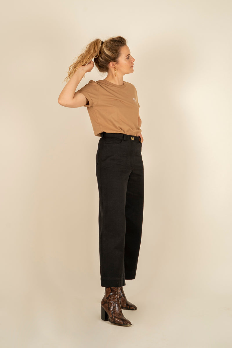 onfootprint Camel T-shirt